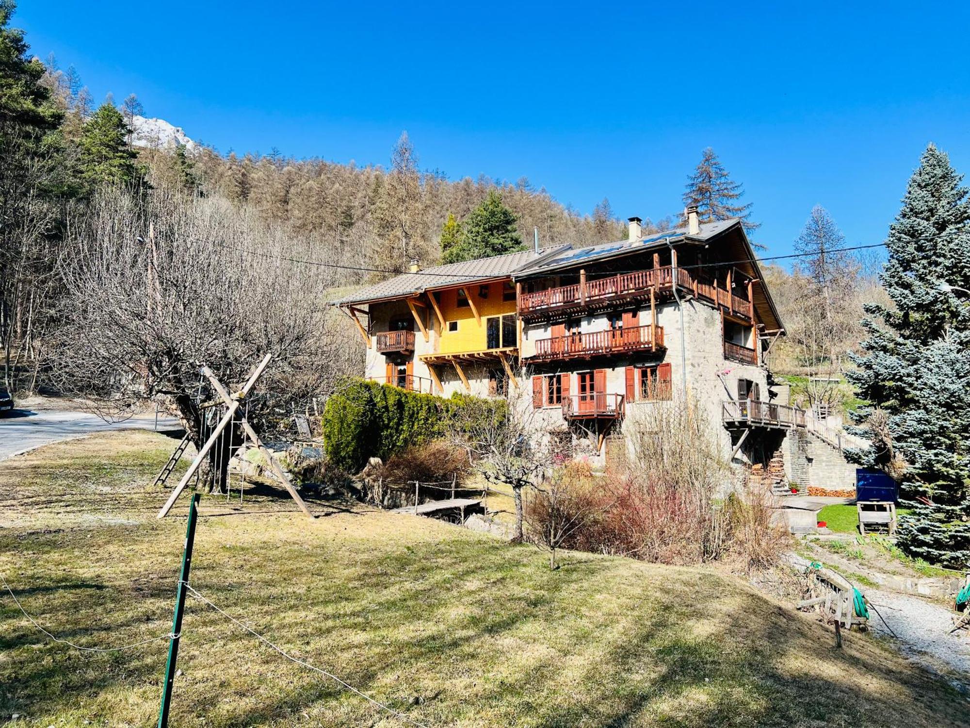 Charmante Maison De Montagne Briancon  Exterior photo